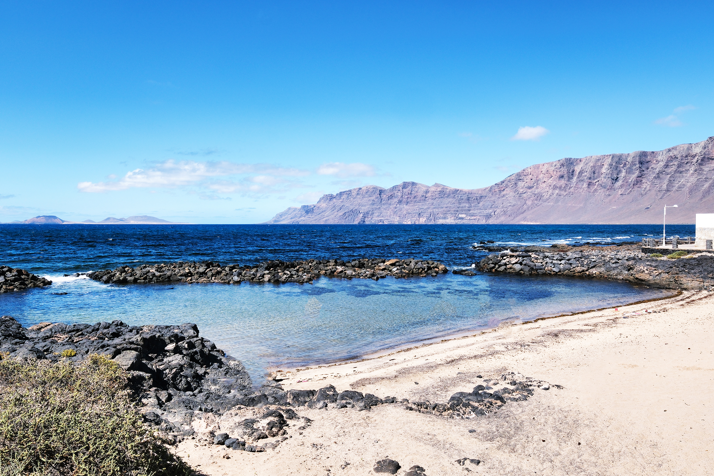 Alojamiento-Vacacional-En-Playa-De-Famara-Lanzarote (19)