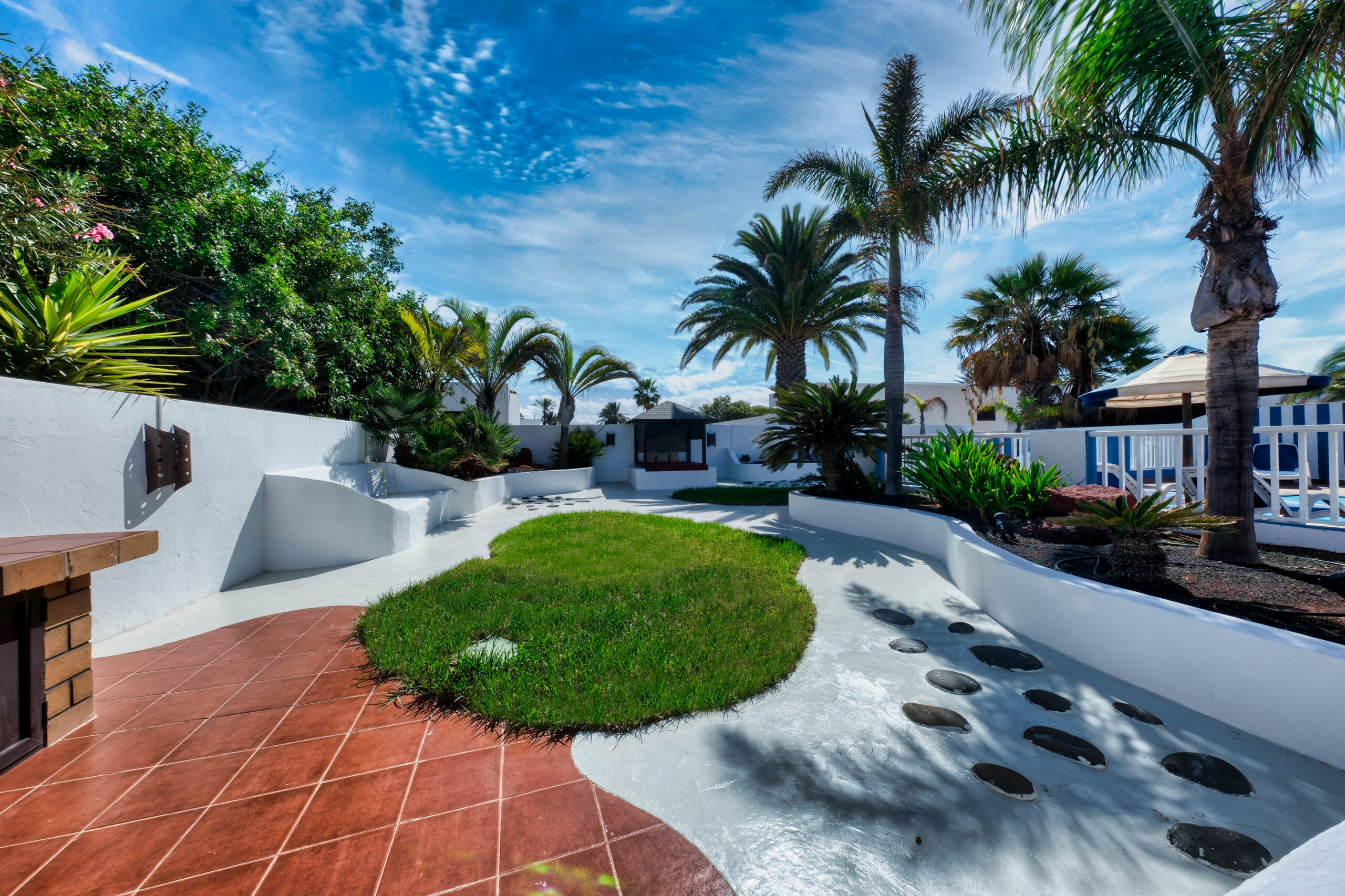 Villa-En-PLaya-Blanca-Alojamineto-Vacacional-Villa-Picasso (1)