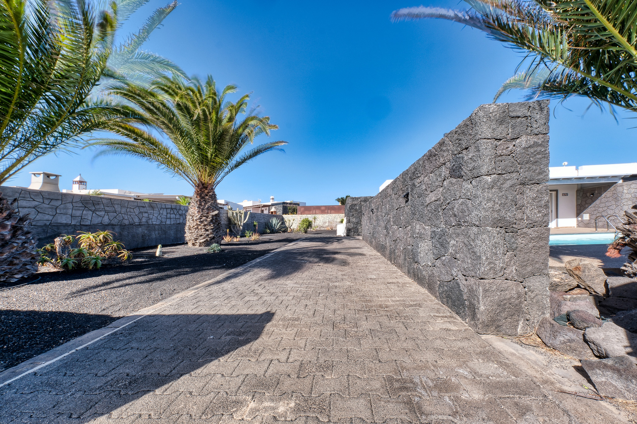 Blue Waves House - Lanzarote Vacation Homes (25)