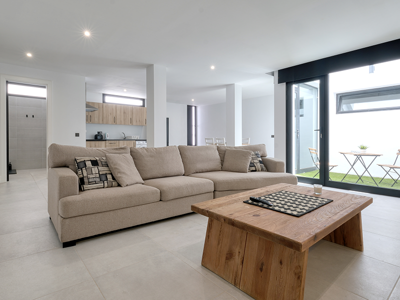 Apartamento-White-House-Puerto-Calero-Lanzarote-Vacation-Homes-22