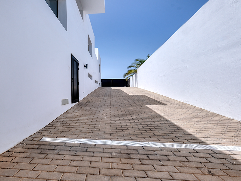 Apartamento-White-House-Puerto-Calero-Lanzarote-Vacation-Homes-27