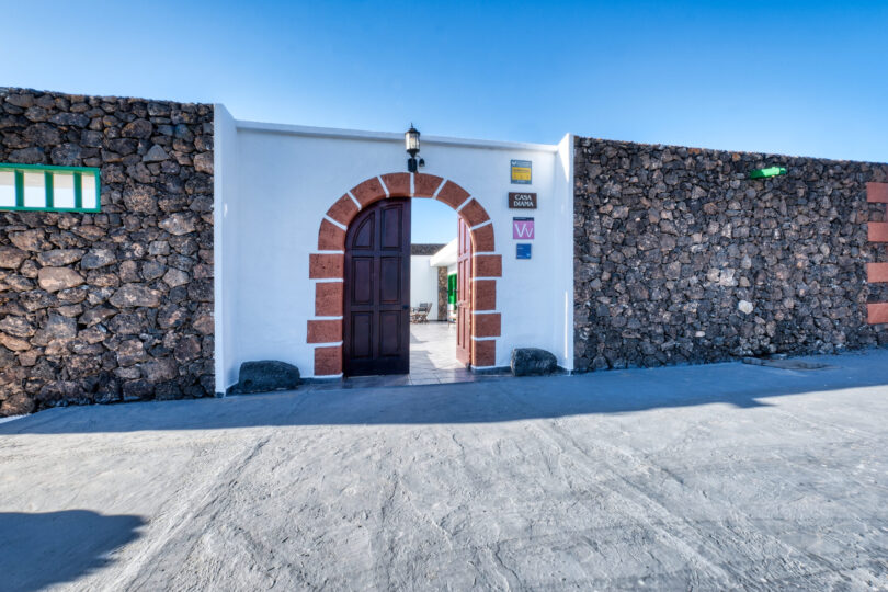 Casa-La-Geria-Alojamiento-Vacacional-Lanzarote-Vacation-Home-20-scaled