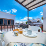 Casa-Toni-Vivienda-Vacacional-Puerto-Del-Carme-Pie-De-Playa-Lanzarote-13-scaled