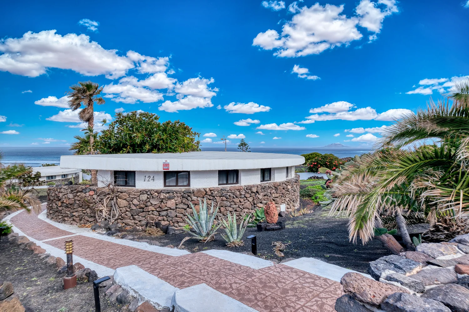 lanzarote-vacation-homes-bungalow-124-atlantic-famara-galeria-01