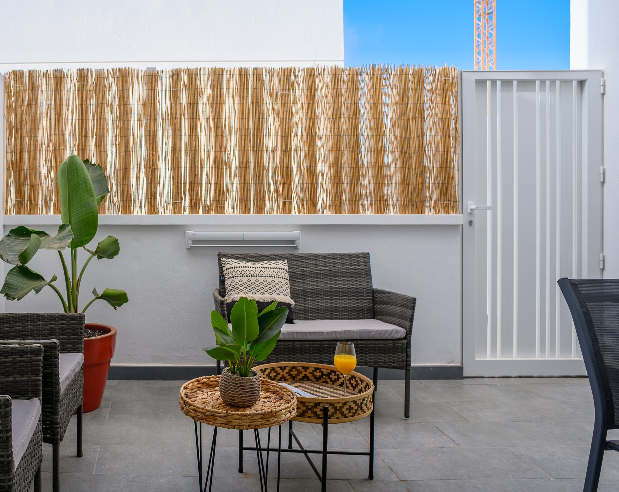 pachamama-terraza-baja-grua