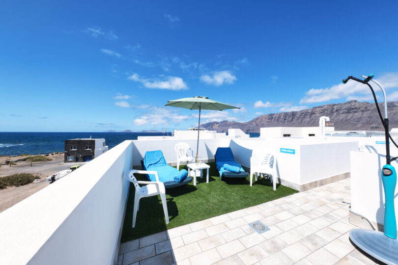 Alojamiento-Vacacional-En-Playa-De-Famara-Lanzarote-17