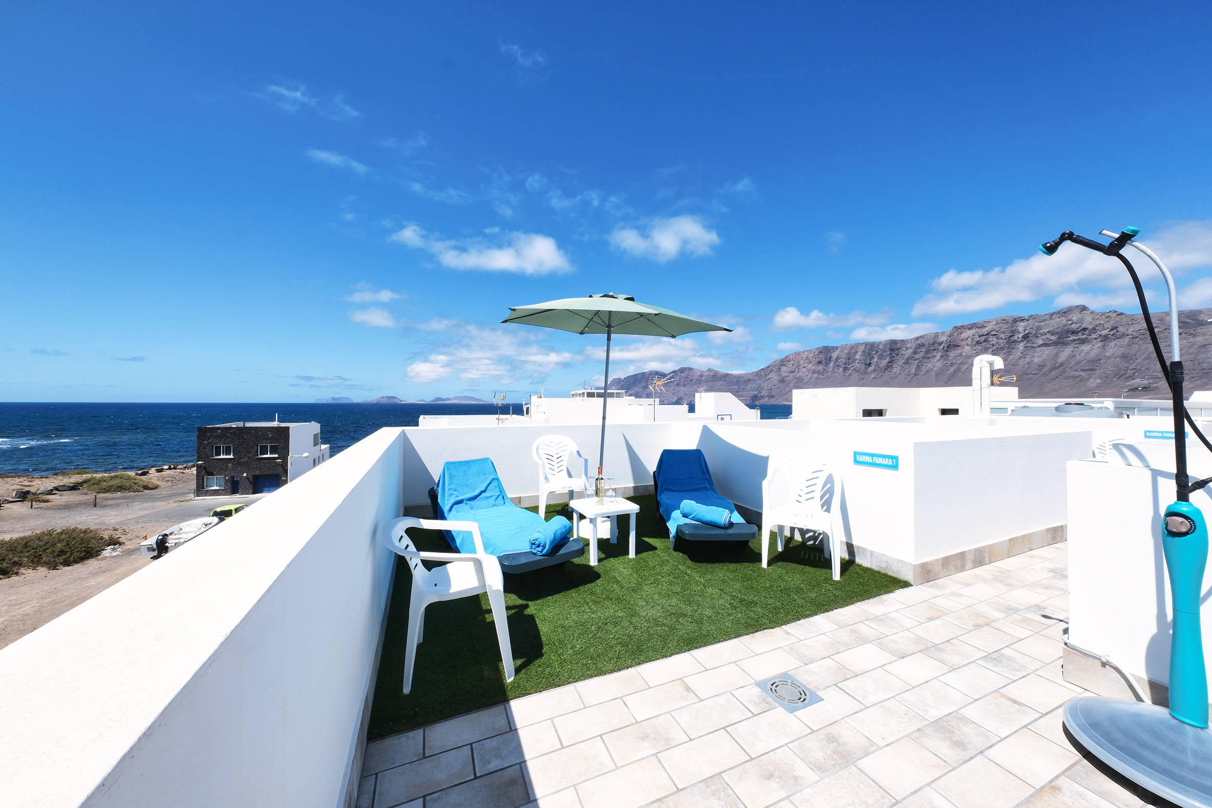 Alojamiento-Vacacional-En-Playa-De-Famara-Lanzarote-17